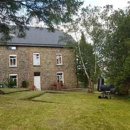 La Maison Des Copaines D'abord! Σπίτι διακοπών Gedinne